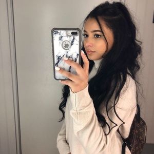 Meet your Posher, Awnzsa